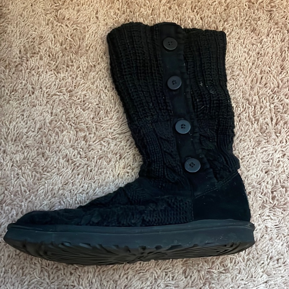 Sweater Ugg Boots.